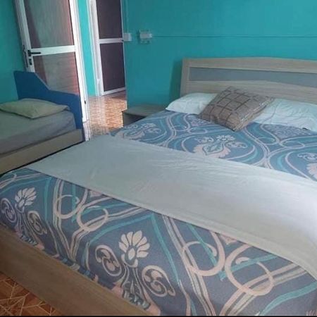 Tilapasse Resto & Guest House Port South East ภายนอก รูปภาพ